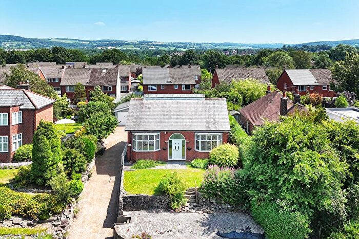 3 Bedroom Bungalow For Sale In Rood Hill, Congleton, Cheshire, CW12