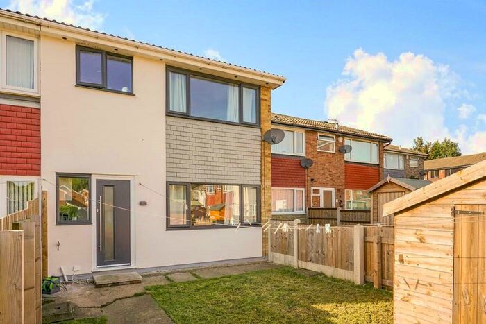 3 Bedroom Terraced House To Rent In Garland Drive, Leeds, West Yorkshire, LS15