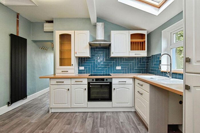 3 Bedroom End Terrace House For Sale In Newtown, Penybanc, Ammanford, Carmarthenshire, SA18