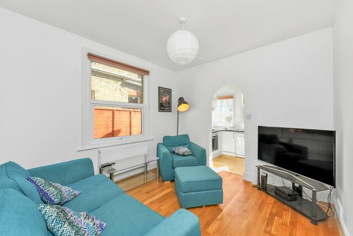 2 Bedroom Maisonette To Rent In Kenley Road, Twickenham, TW1