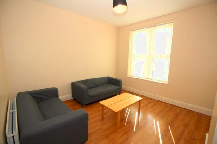 2 Bedroom Flat To Rent In High Street West, Wallsend, Tyne And Wear, NE28