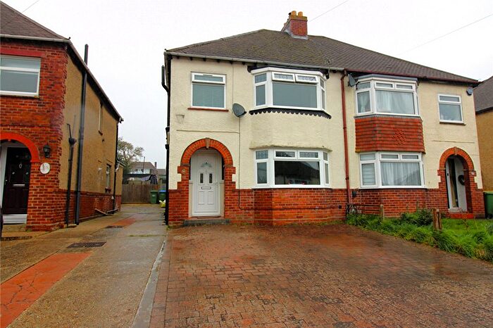 3 Bedroom Semi-Detached House For Sale In The Hillway, Fareham, Hampshire, PO16