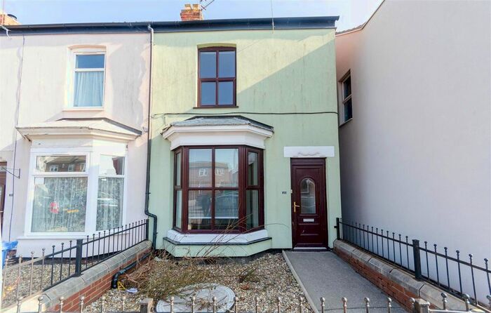 2 Bedroom End Of Terrace House To Rent In Queen Street, Withernsea, HU19