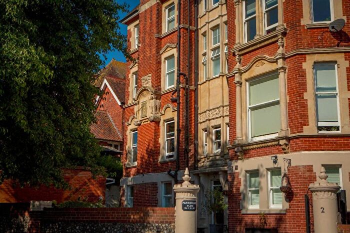 2 Bedroom Apartment For Sale In Parkholme, Fairfield Road, Eastbourne, BN20