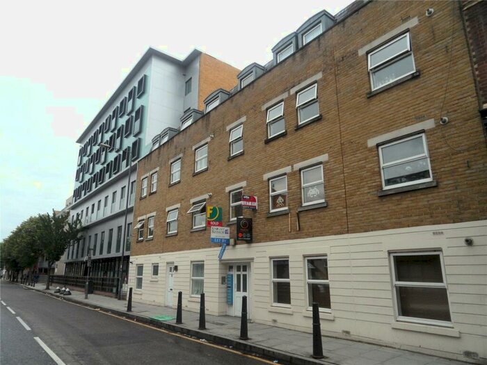 2 Bedroom Apartment To Rent In Bishops Way, London, E2