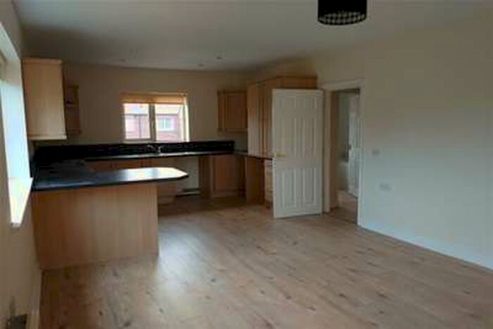 2 Bedroom Flat To Rent In West Street, Thorne, DN8