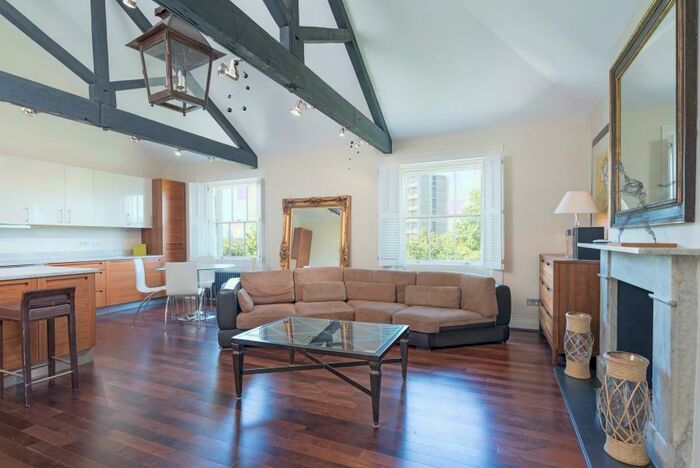 3 Bedroom Flat To Rent In Hamilton Terrace, St Johns Wood, NW8