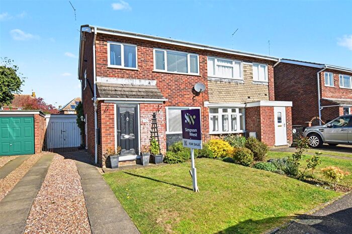 3 Bedroom Semi-Detached House For Sale In , Finch Hatton Drive, Gretton, NN17