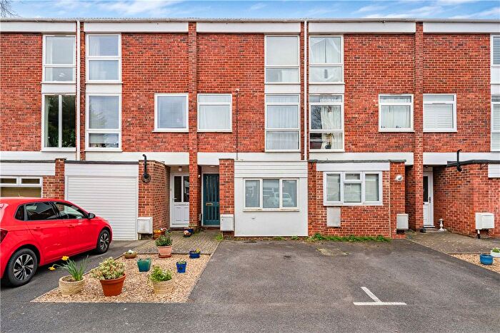 1 Bedroom Flat To Rent In Harefields, Oxford, Oxfordshire, OX2