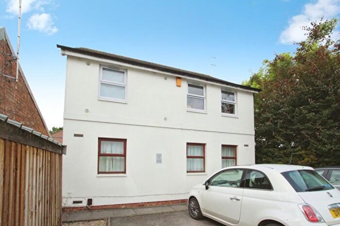 2 Bedroom Flat To Rent In New Street, Cheltenham, GL50