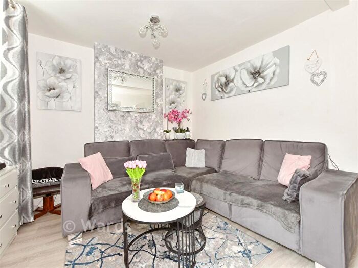 3 Bedroom Terraced House For Sale In Wood Street, Dover, Kent, CT16