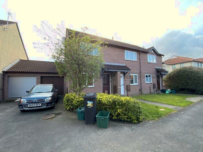 2 Bedroom Terraced House To Rent In Broad Croft, Bristol, BS32