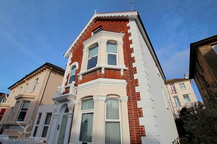 1 Bedroom Flat To Rent In Blatchington Road, Hove, BN3