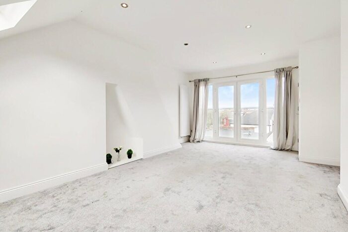 3 Bedroom Terraced House To Rent In Charlton Road, Harlesden, NW10