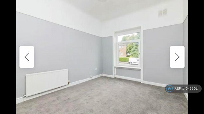 3 Bedroom Maisonette To Rent In Tweedsmuir Rd, Glasgow, G52