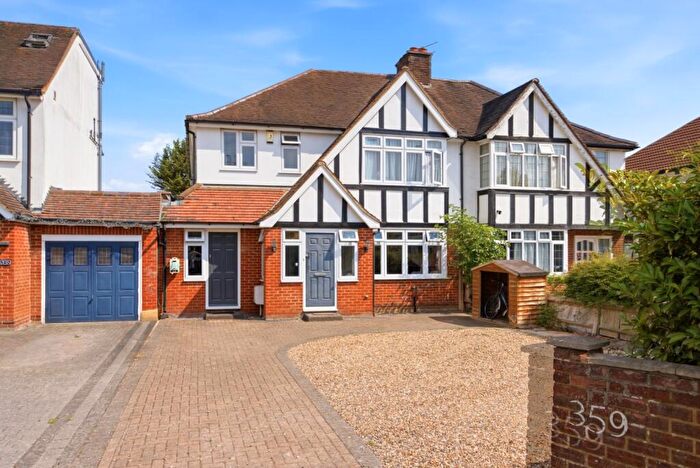 4 Bedroom Semi Detached House For Sale In Hatfield Road, St. Albans, Hertfordshire, AL4