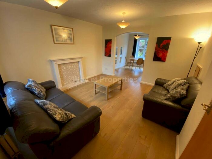3 Bedroom House To Rent In Linen Court, Salford, M3