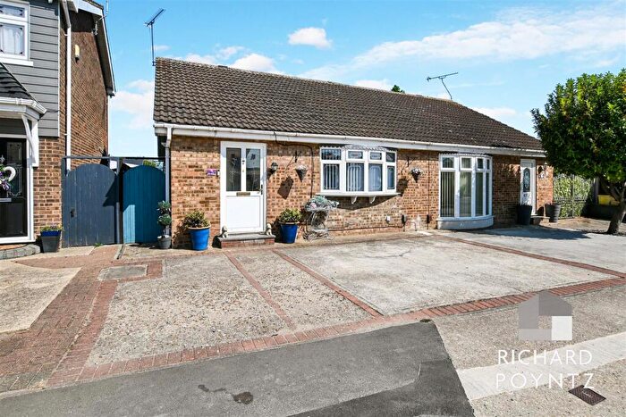 2 Bedroom Semi-Detached Bungalow For Sale In The Ridings, Canvey Island, SS8