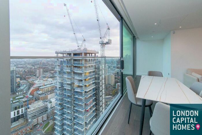 2 Bedroom Apartment To Rent In Carrara Tower, City Road -, EC1V