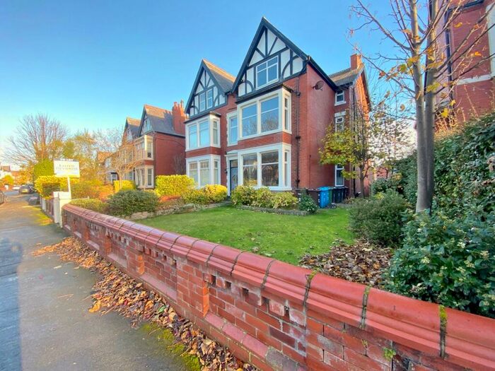 2 Bedroom Flat To Rent In Victoria Road, Lytham St. Annes, FY8