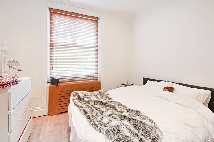 Studio To Rent In Draycott Place, Chelsea, London, SW3