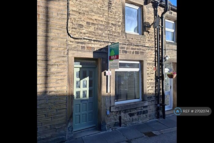 1 Bedroom Flat To Rent In Briggate, Silsden, Keighley, BD20