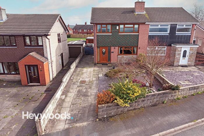 3 Bedroom Semi Detached House For Sale In Pear Tree Road, Bignall End, ST7