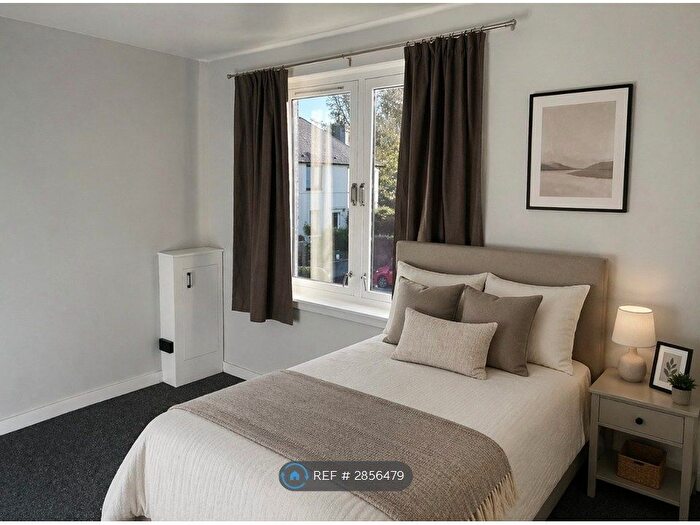 2 Bedroom Flat To Rent In Middlefield Crescent, Aberdeen, AB24