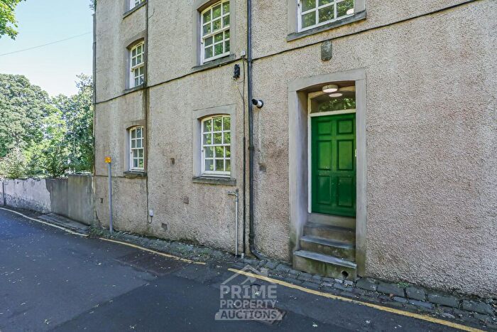 2 Bedroom Flat For Sale In Flat, Eastbridge Mews, Castlehill Place, Cupar, KY15