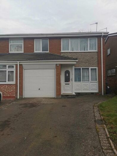3 Bedroom Semi-Detached House To Rent In Christopher Road, Birmingham, B29