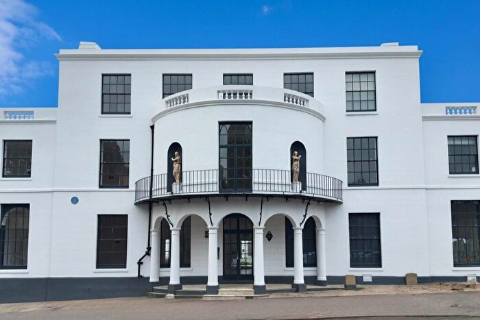2 Bedroom Apartment For Sale In Townley House, Ramsgate, CT11