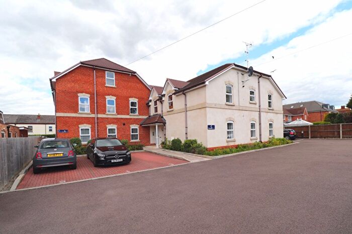 1 Bedroom Property To Rent In Colin Road, Barnwood, GL4
