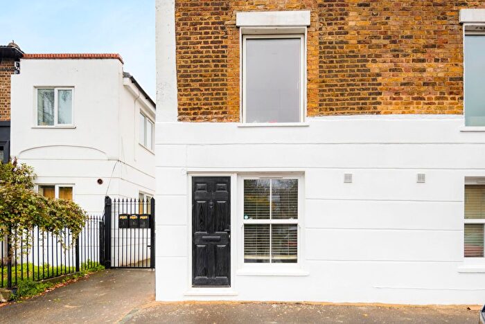 1 Bedroom Flat For Sale In Buckingham Road, London, N1