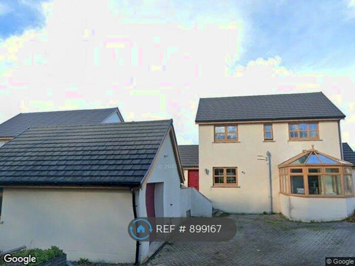 4 Bedroom Detached House To Rent In Spring Gardens, Whitland, SA34