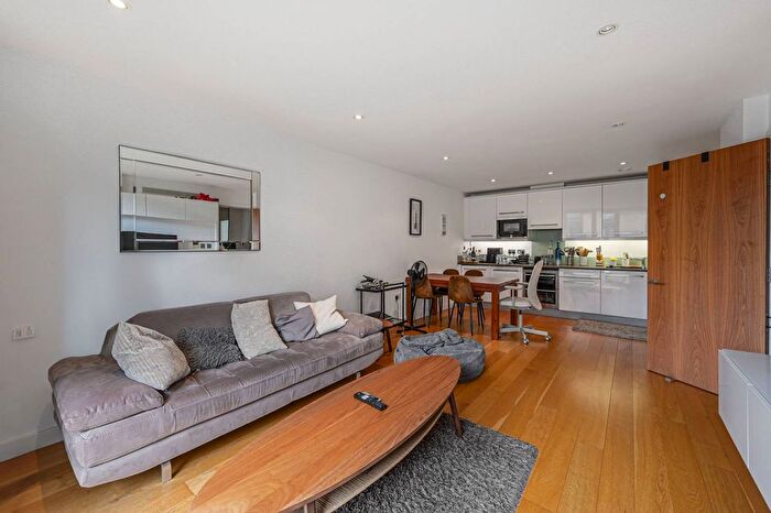 2 Bedroom Flat To Rent In Gillingham Street, Pimlico, London, SW1V