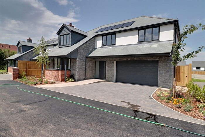 5 Bedroom Detached House For Sale In Harvest Drive, Roundswell, Barnstaple, EX31