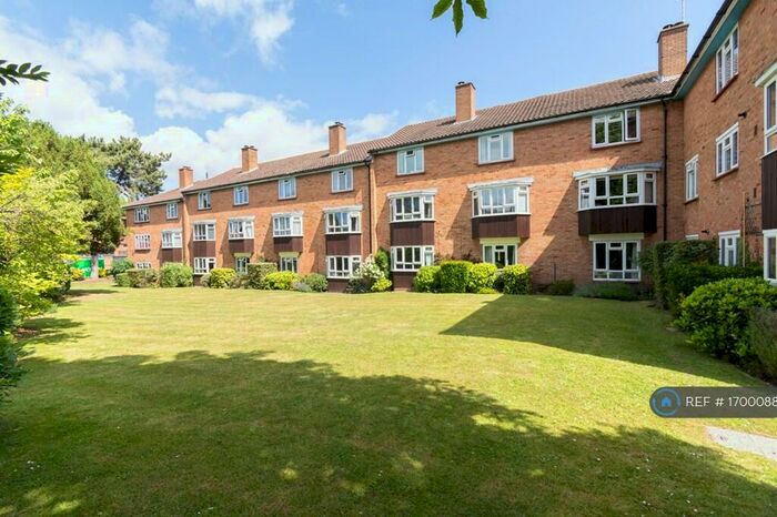 2 Bedroom Maisonette To Rent In Lichfield Court, Surbiton, KT6