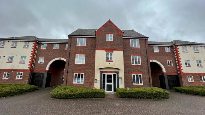 2 Bedroom Flat To Rent In Shearwood Road, Swindon, SN5