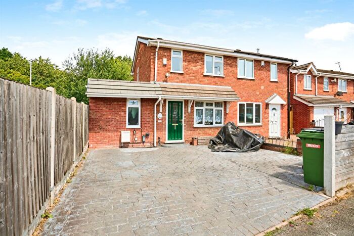 4 Bedroom Semi Detached House For Sale In Hawkswell Drive, Willenhall, WV13