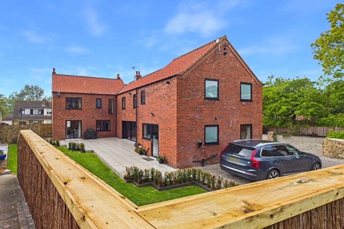 4 Bedroom Detached House For Sale In South Newbald Road, North Newbald, York, YO43