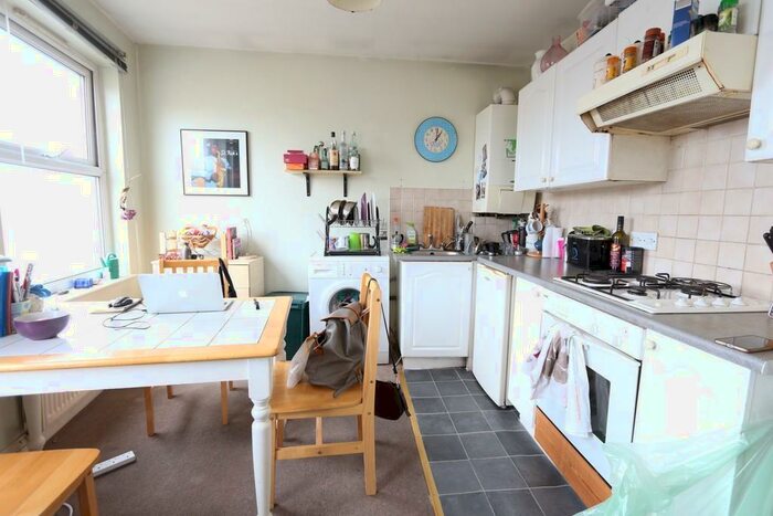 1 Bedroom Flat To Rent In Wightman Road Turnpike Lane, N8