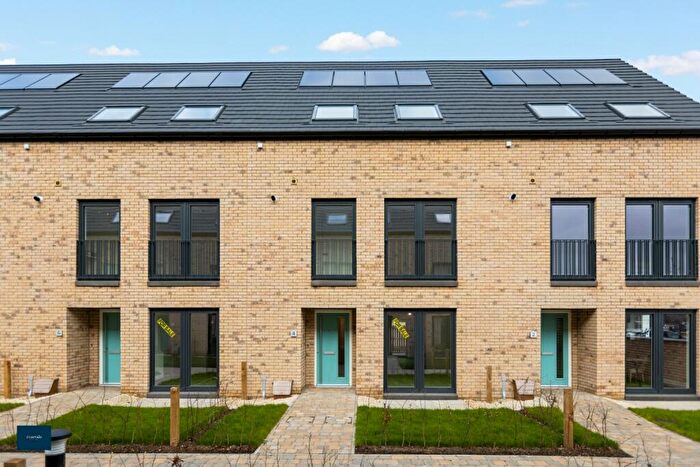 4 Bedroom Town House To Rent In Elrig Gate, Circle Green, Newlands, Glasgow, G44