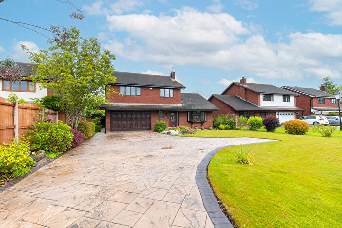 4 Bedroom Detached House For Sale In Liverpool Road, Hutton, PR4
