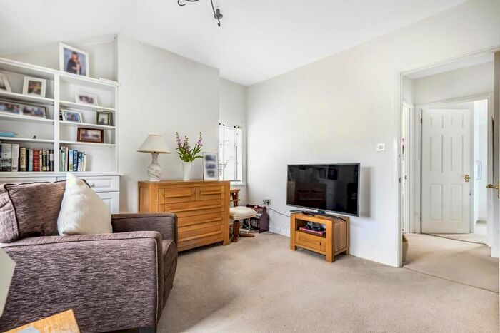 2 Bedroom Cottage To Rent In Cassington, Oxfordshire, OX29