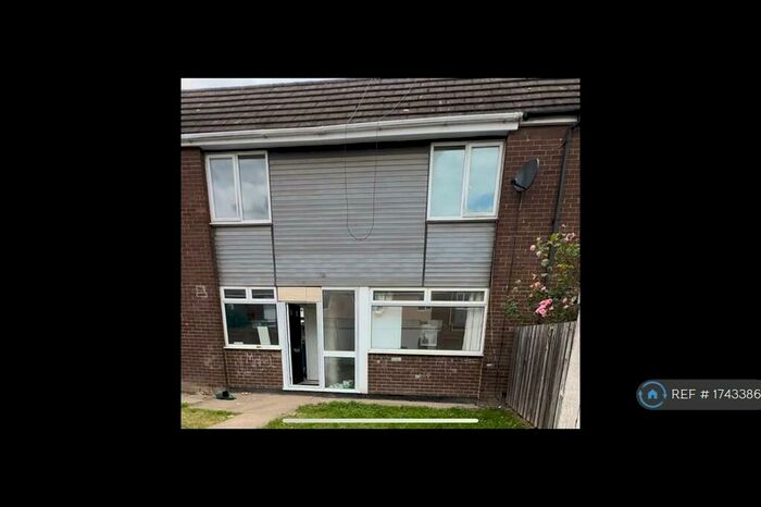 4 Bedroom Terraced House To Rent In Dulverton Close, Bransholme, Hull, HU7