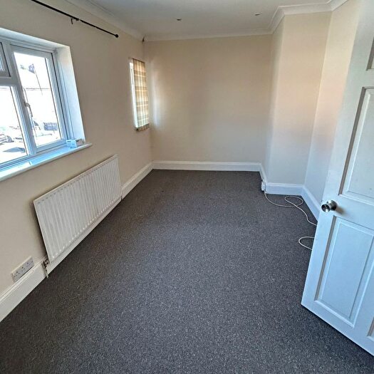 Detached House To Rent In Langley, SL3