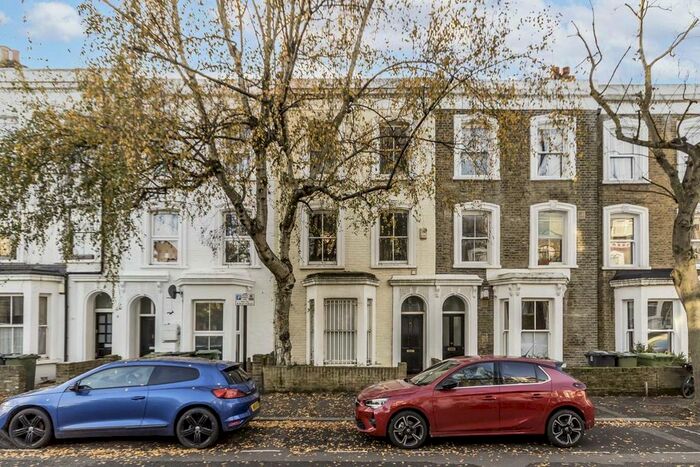 3 Bedroom Property To Rent In Dalyell Road, London, SW9