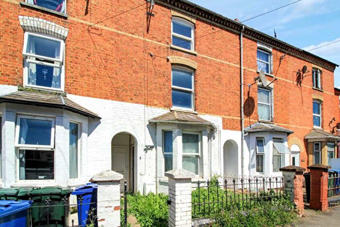 2 Bedroom Flat To Rent In Merton Street, Banbury, OX16