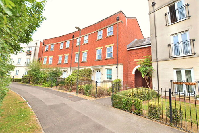 3 Bedroom Terraced House For Sale In Beamont Walk, Coopers Edge, GL3