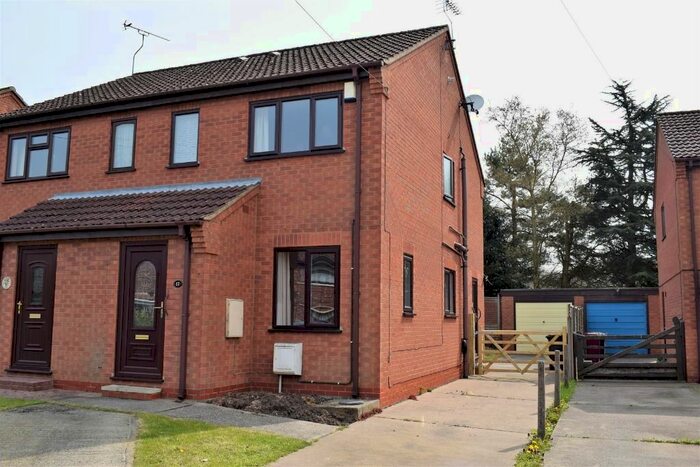 2 Bedroom Semi-Detached House To Rent In School Lane, Bonby DN20